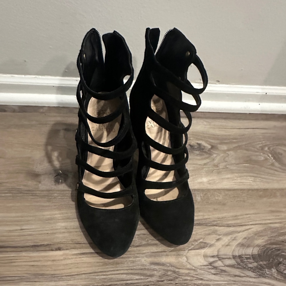 Vince Camuto Black Suede Strappy Heeled Shoe Boots – Size 7